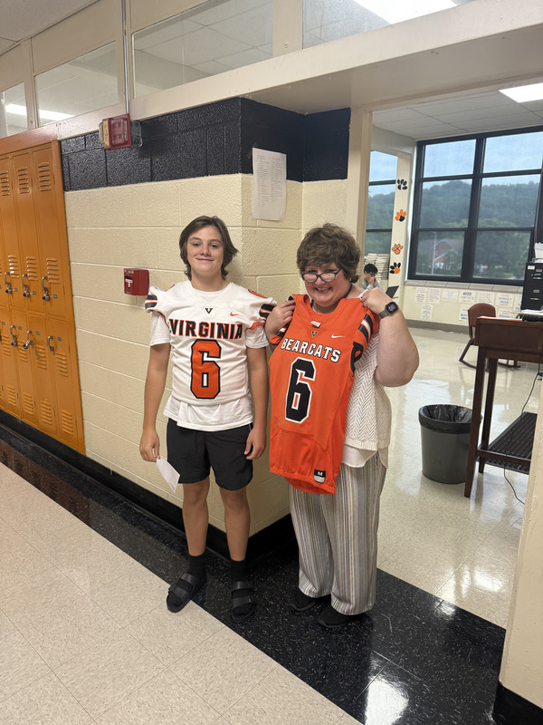 Nixon Nowiski to Mrs. Kilgore