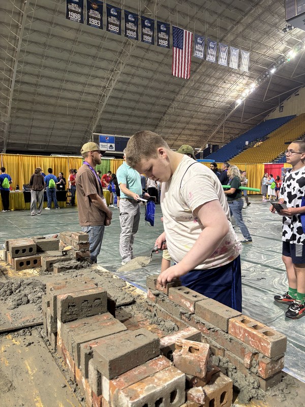 VMS 8th graders participate in Career Quest TN