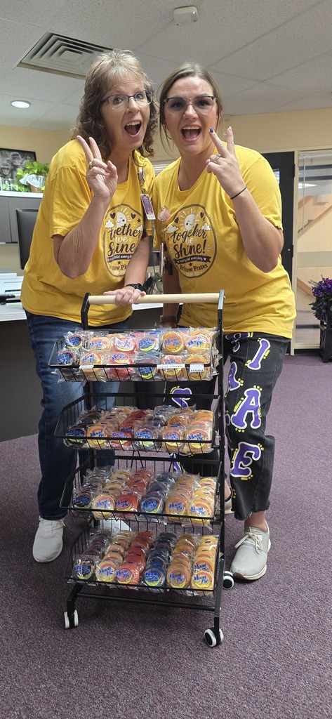 Mrs. Stice and Mrs. Hayes prep the mook pies