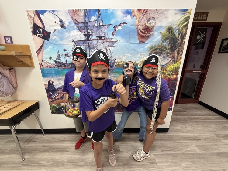 Hard Working Pirates!
