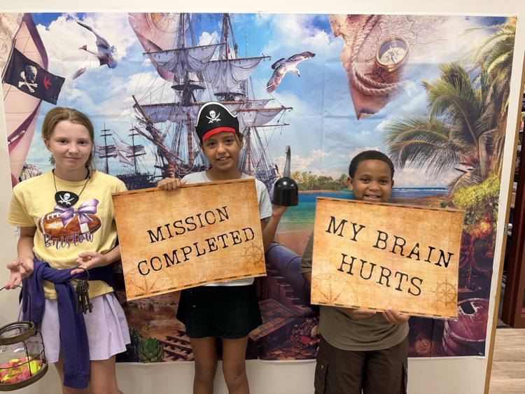 Hard Working Pirates!