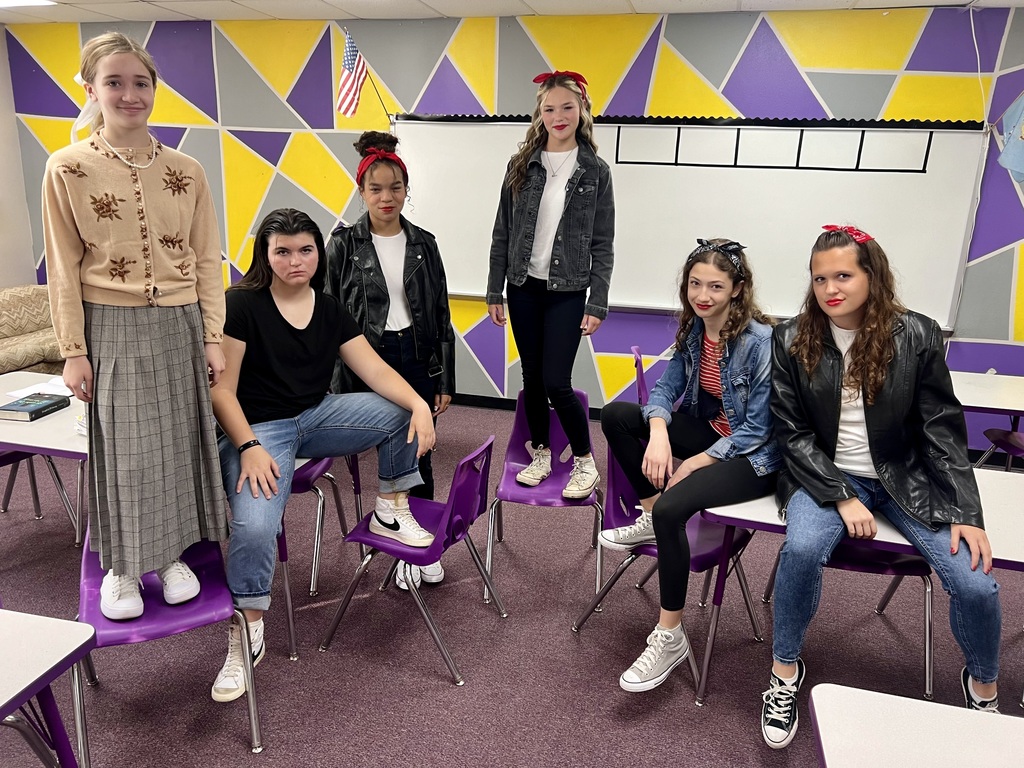 Students dressed for Outsider's Day