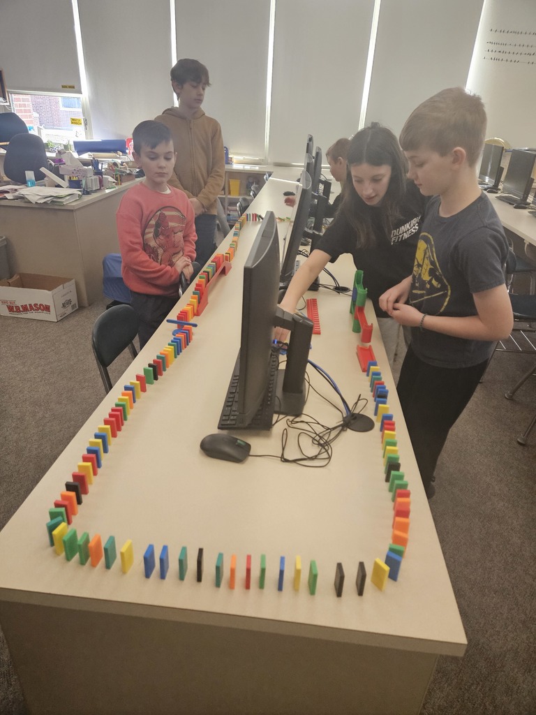 kids set up dominos