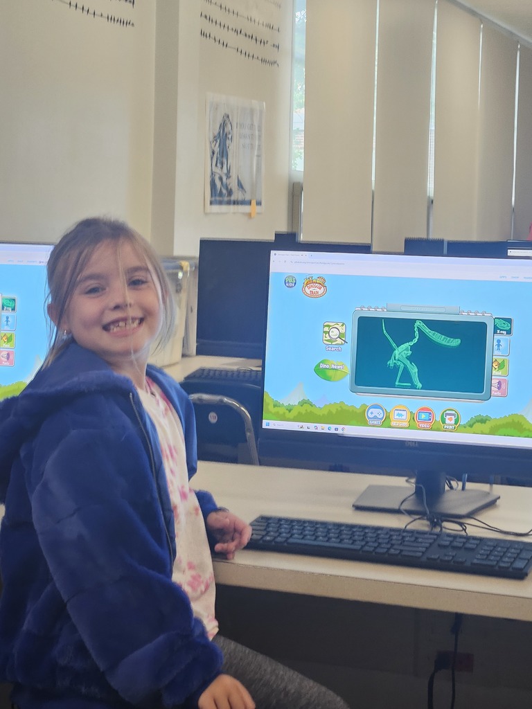 girl at computer