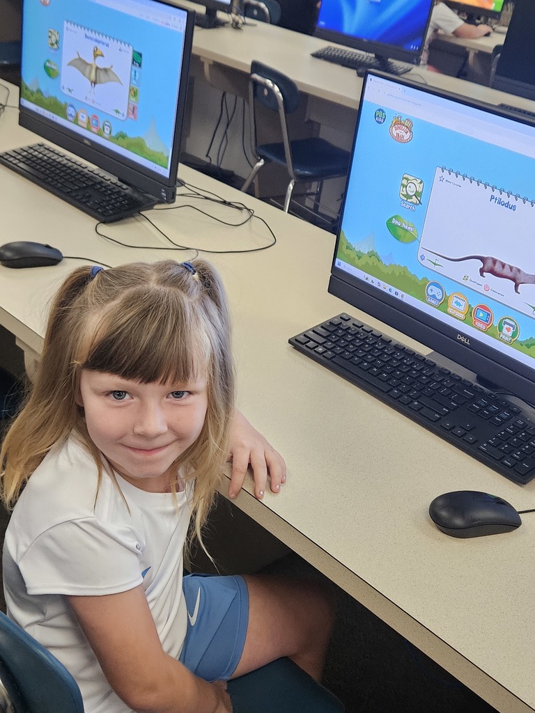 girl at computer