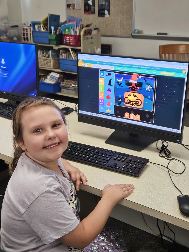 girl at computer