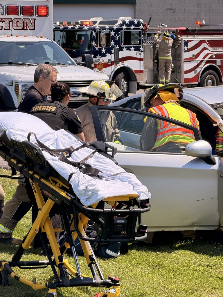 crash scene, ambulance