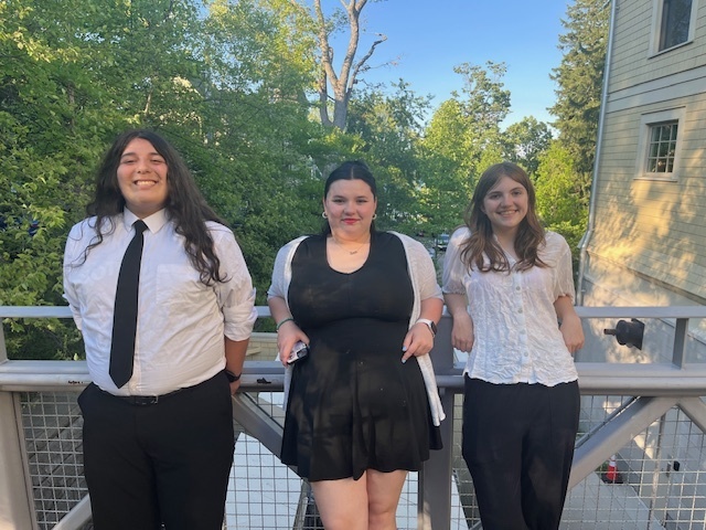 Students in the Senior Chorus