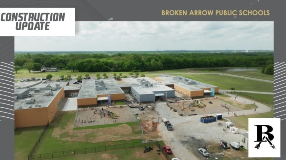 Picture of construction at Aspen Creek .