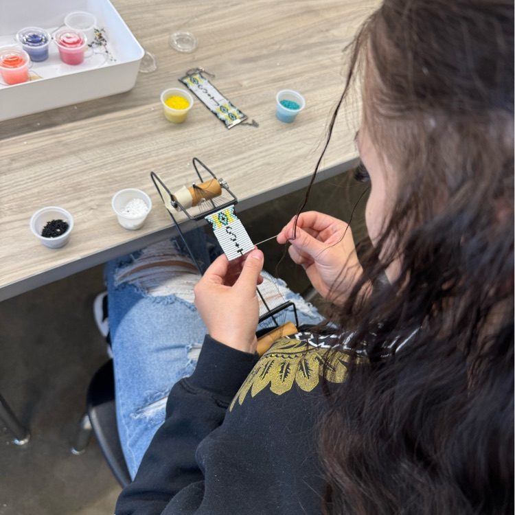 art students w beads