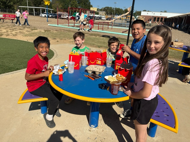 kids at table