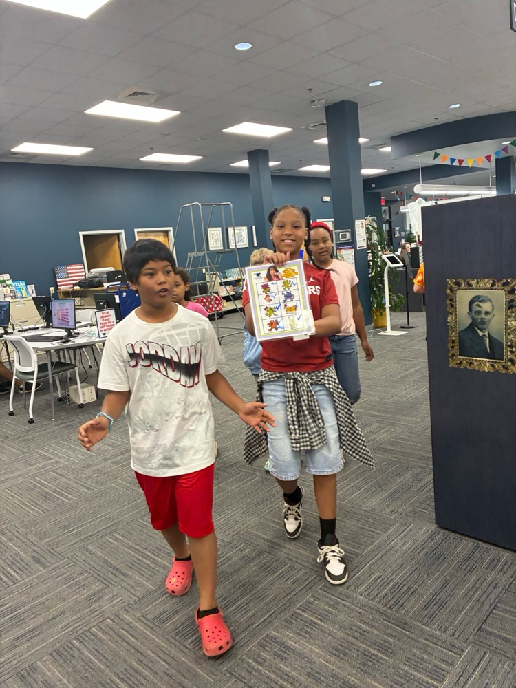 kids at library