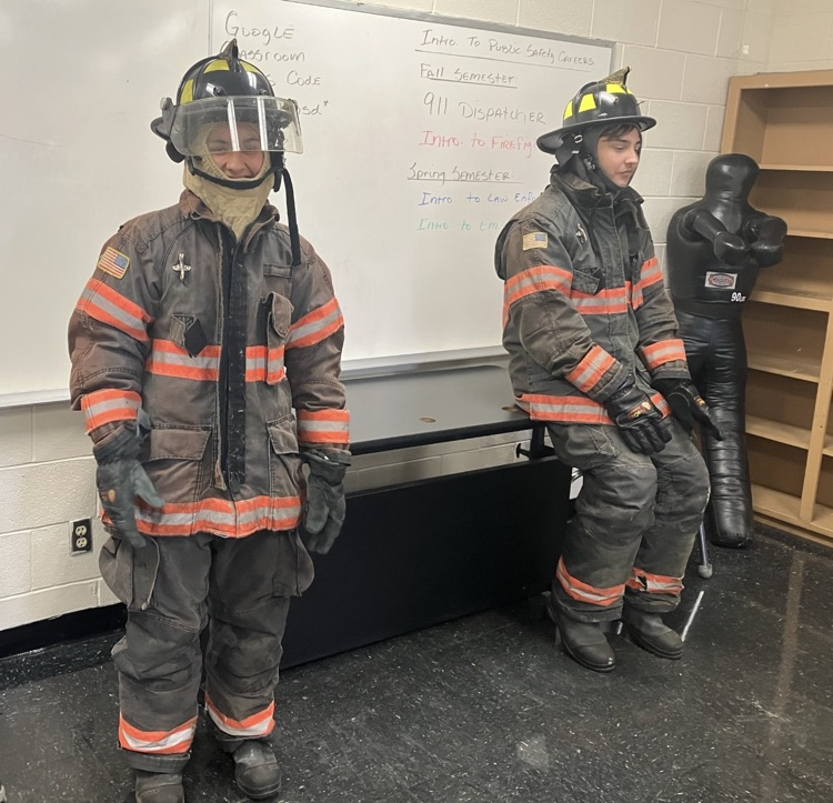 students in gear