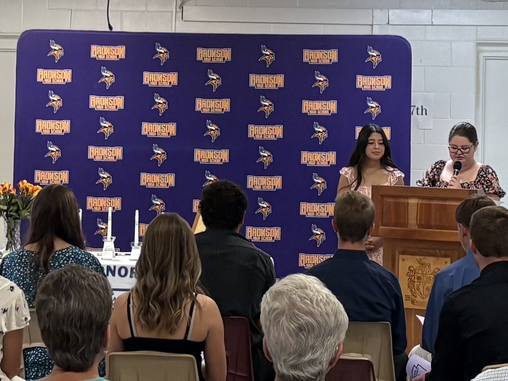 Itzel Albarran and Lilly Kilburn