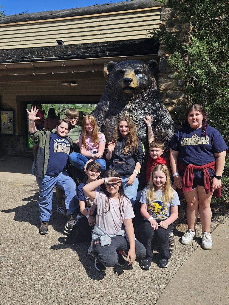 Our 4th Graders had an amazing time exploring and learning at the Akron Zoo! From exciting animal encounters to hands-on educational experiences, it was a day full of fun, discovery, and unforgettable memories. 🦒🐘🦜