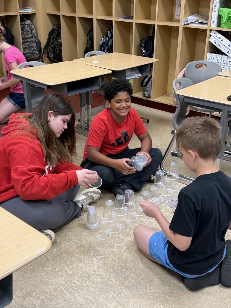 Mrs. Sulick’s 4th grade class put their teamwork and engineering skills to the test with a cup challenge! Students worked together to design and build the tallest structure possible using only cups. Creativity, problem-solving, and collaboration were on full display as teams competed to see whose tower could reach the highest! 🏗️👏