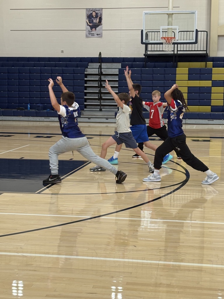 🏃♀️💪 Brookfield Middle School students are taking part in the Team Tressel Fitness Challenge! Through the challenge, students are staying active, working toward fitness goals and learning the importance of building healthy habits. Keep up the great work, Warriors! 🏹💙🤍