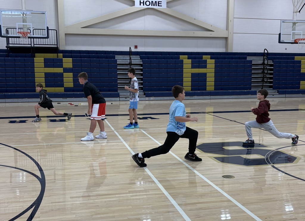 🏃♀️💪 Brookfield Middle School students are taking part in the Team Tressel Fitness Challenge! Through the challenge, students are staying active, working toward fitness goals and learning the importance of building healthy habits. Keep up the great work, Warriors! 🏹💙🤍