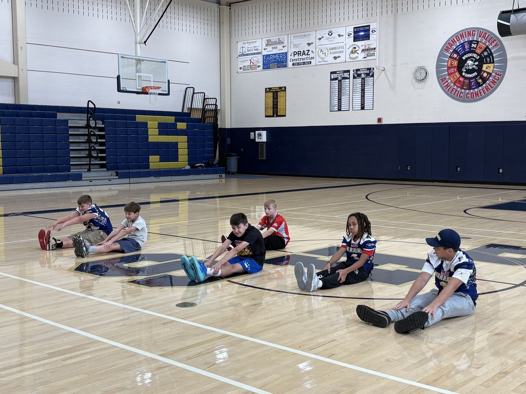 🏃♀️💪 Brookfield Middle School students are taking part in the Team Tressel Fitness Challenge! Through the challenge, students are staying active, working toward fitness goals and learning the importance of building healthy habits. Keep up the great work, Warriors! 🏹💙🤍