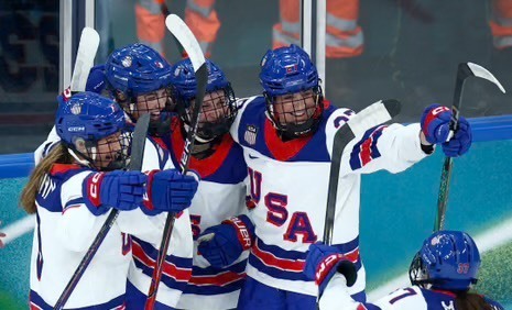 hockey players celebrating
