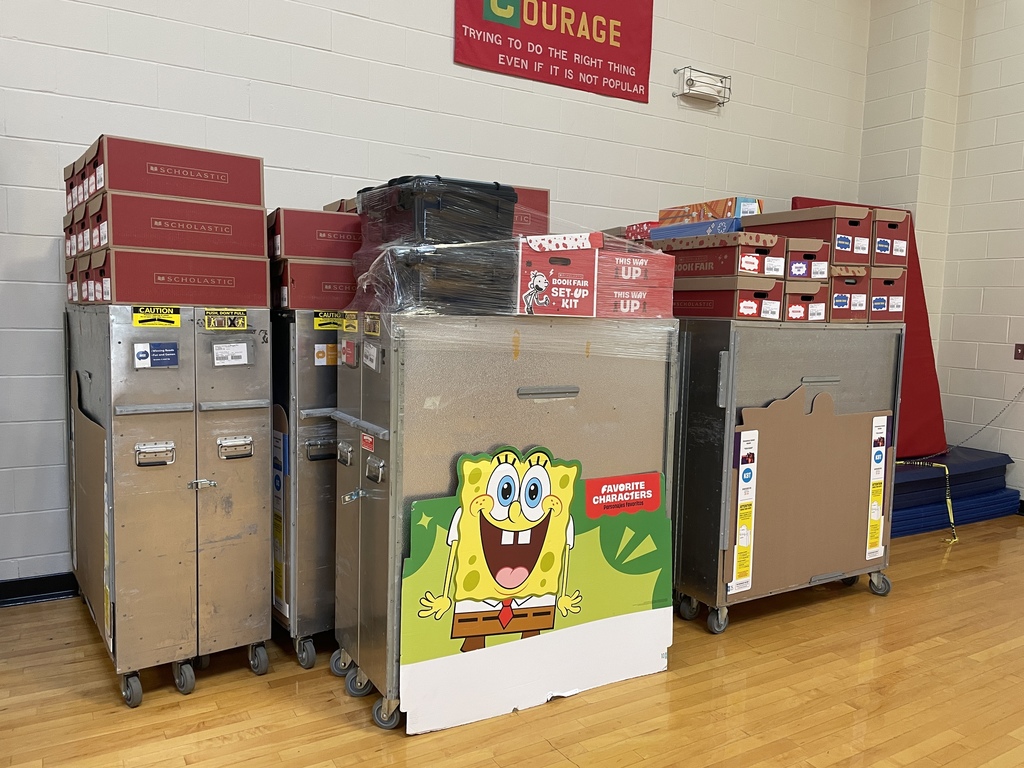 bookcases closed and more books in boxes