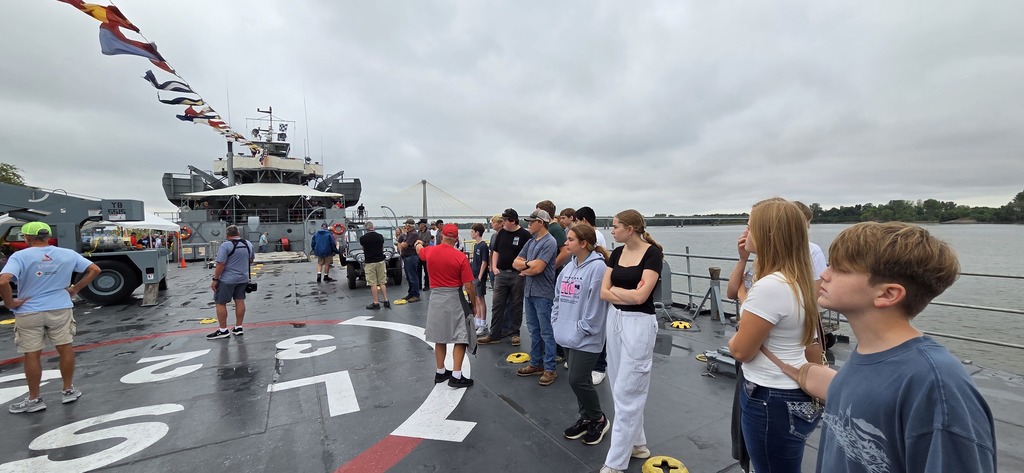 LST-325