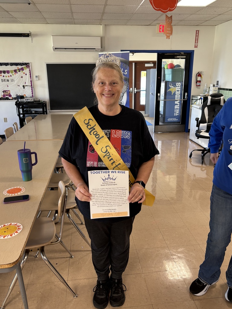 Mrs. Nolle - School Queen of Spirit! 