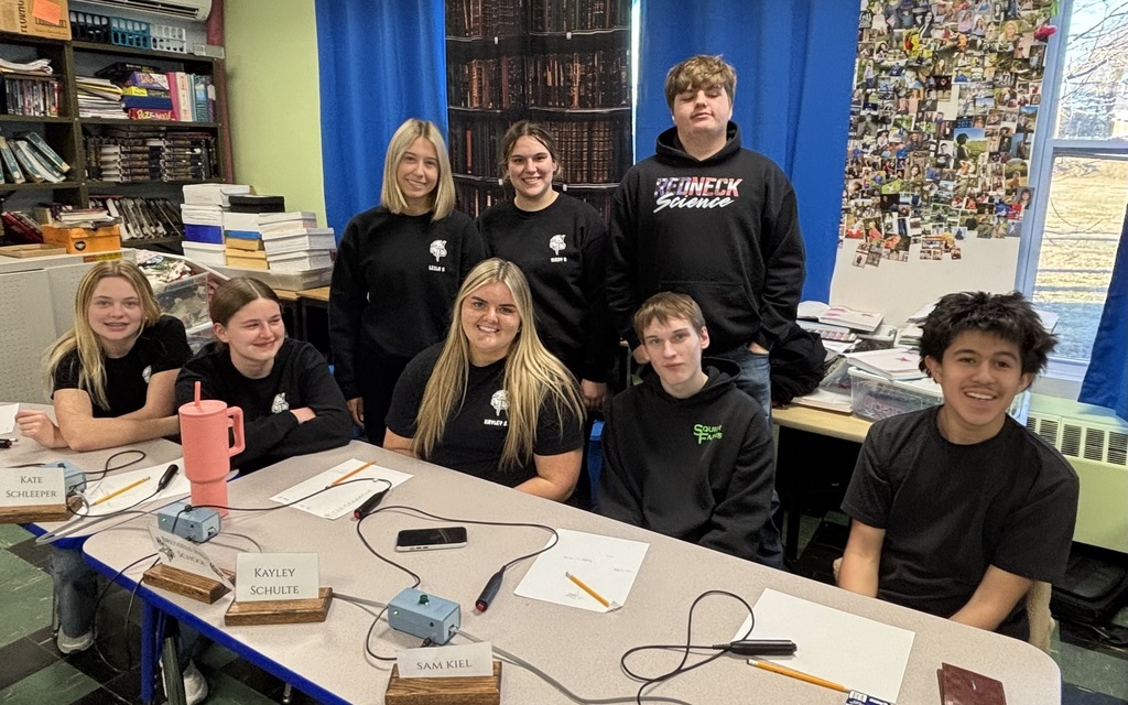 Brussels High School Students - Scholastic Bowl 