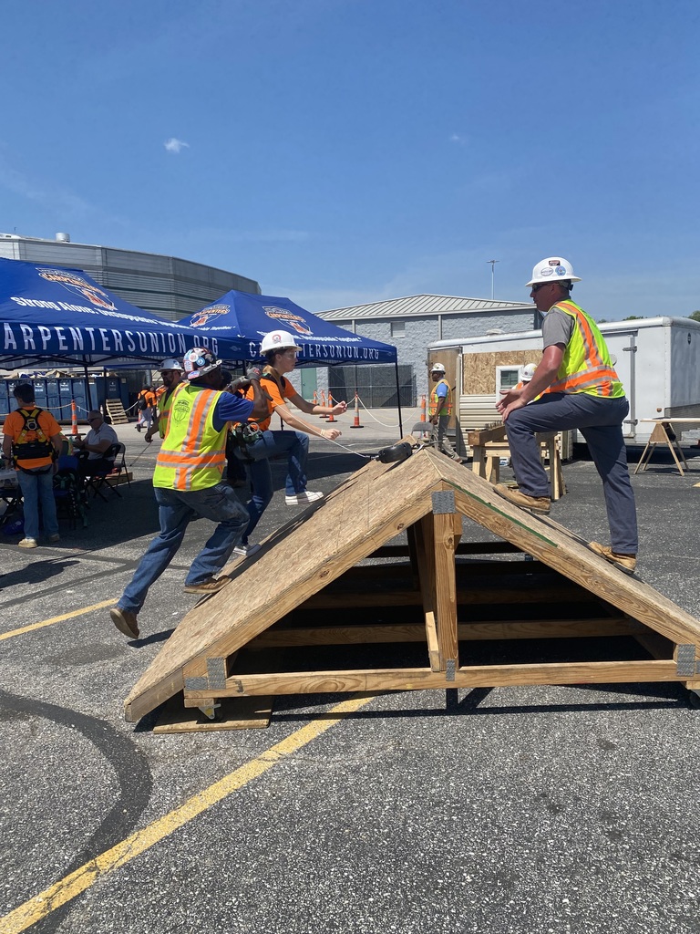 Build St. Louis and Brussels HS Students