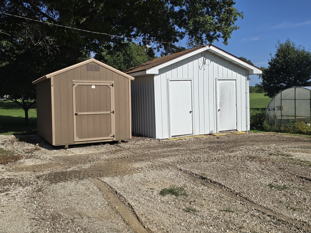 shed