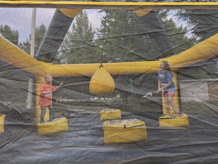 bounce house 