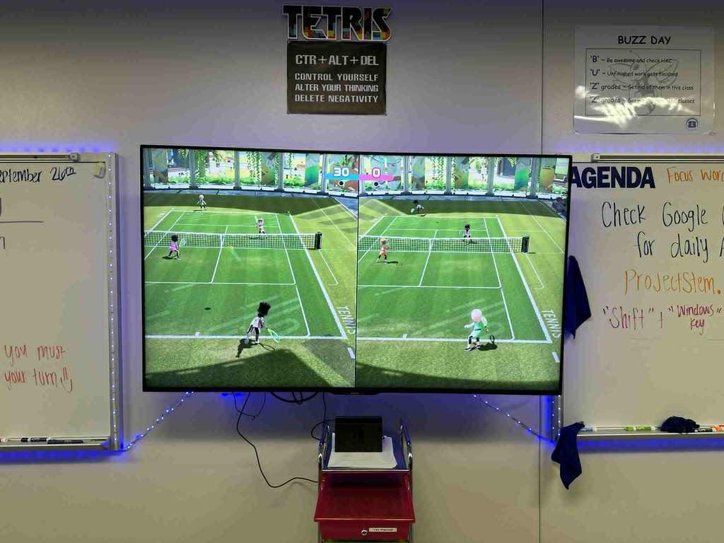 incentive mii sports tennis on the tv screen