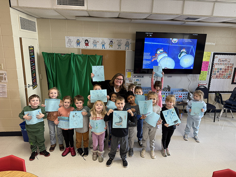 Leslie Smith with students