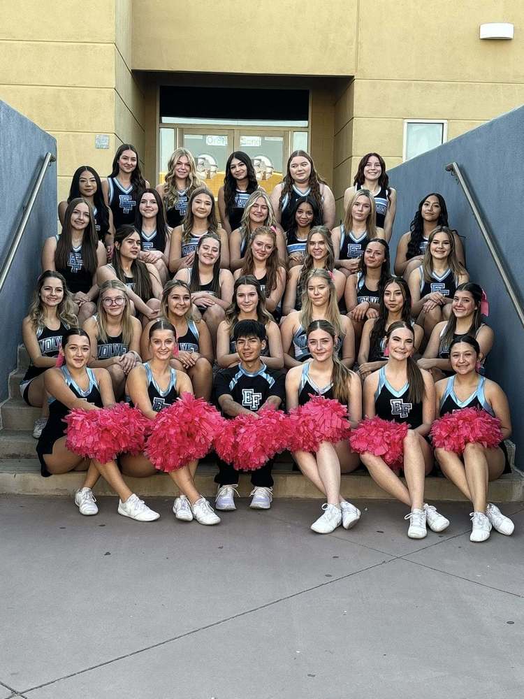 Group picture of Cheerleaders from Estrella Foothills