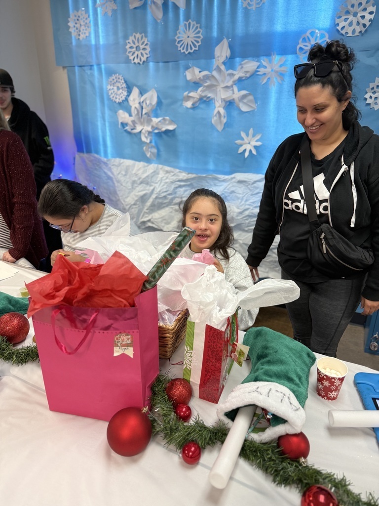 students at the HOSA Secret Santa posing