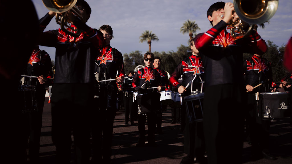 BUHS band students posing at the Fiesta Bowl Parade
