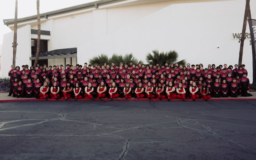 BUHS band students posing at the Fiesta Bowl Parade