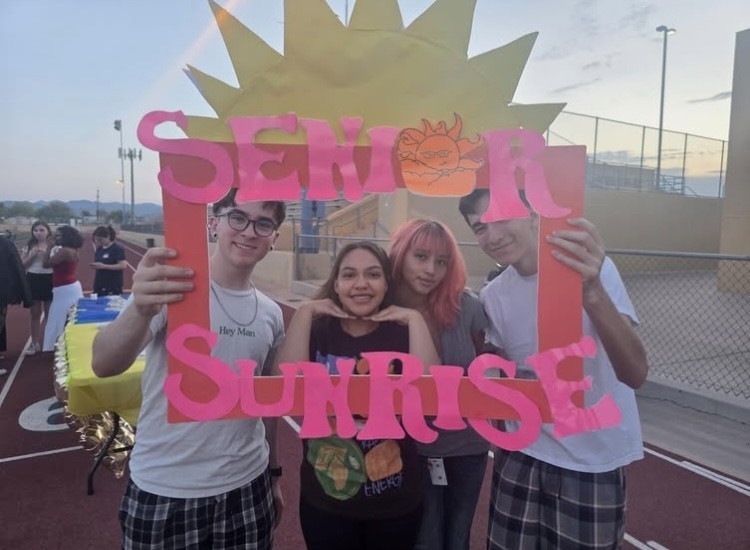 senior sunrise event photo