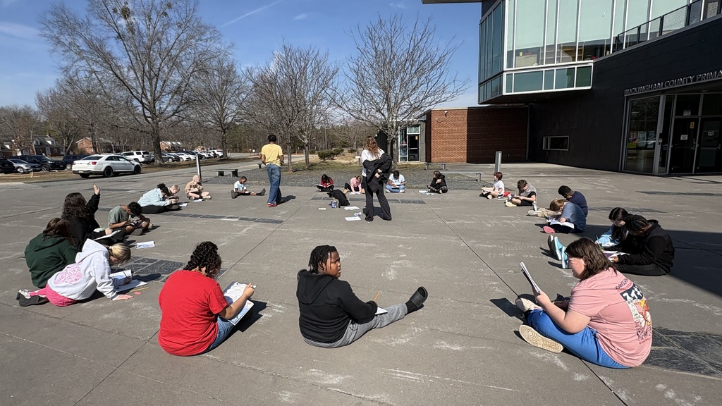 Students at the CGW Complex learning outside
