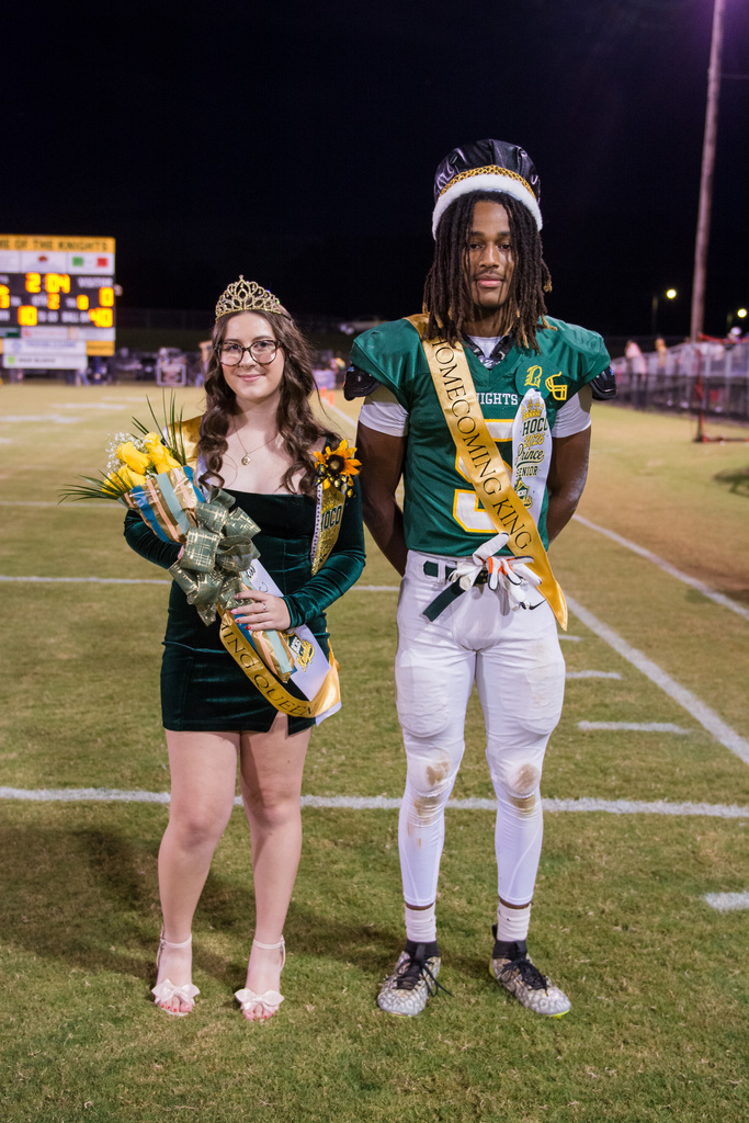 2026 Homecoming King, Senior Jehremiah Woodson, and Homecoming Queen, Senior Lily Jones