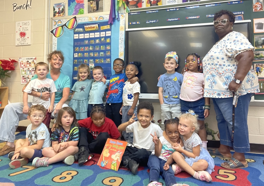 Buckingham Preschool wore blue on 10/2 in honor of October's National Bullying Prevention Month.  