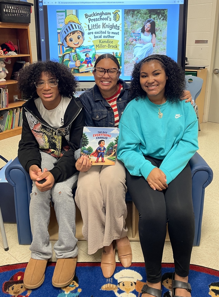 Kandice Miller Brock, author of The Day Everything Changed, enjoyed a "Meet and Greet" with students!  Students loved getting to meet her in person.