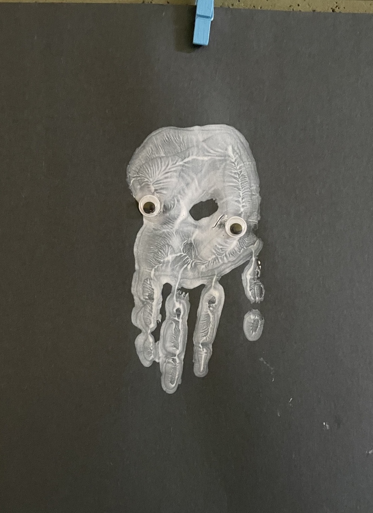 Handprint ghosts are WHITE!