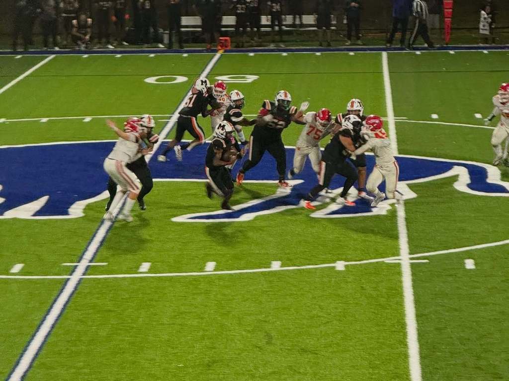 Football Play Mckinley vs Williamsville East