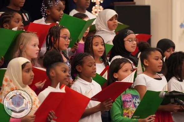 Student Choir Sining