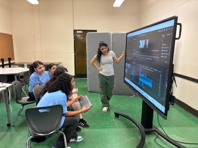 Studetn Editing video