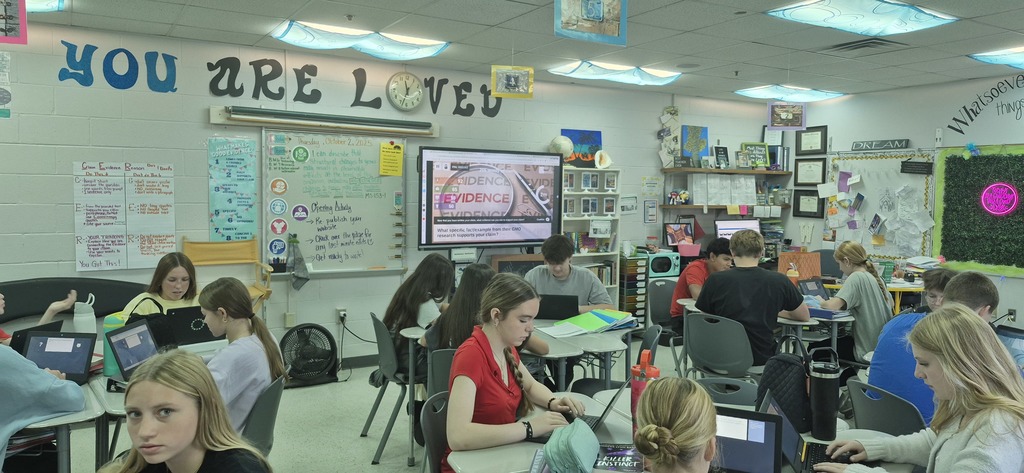 Mrs. Weddle's 8th grade Writing/Science Class