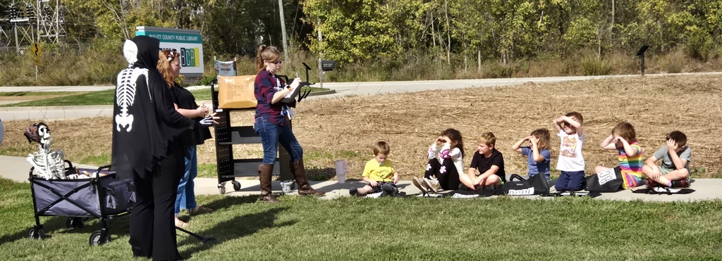 Kindergarten getting ready for pumpkin picking.