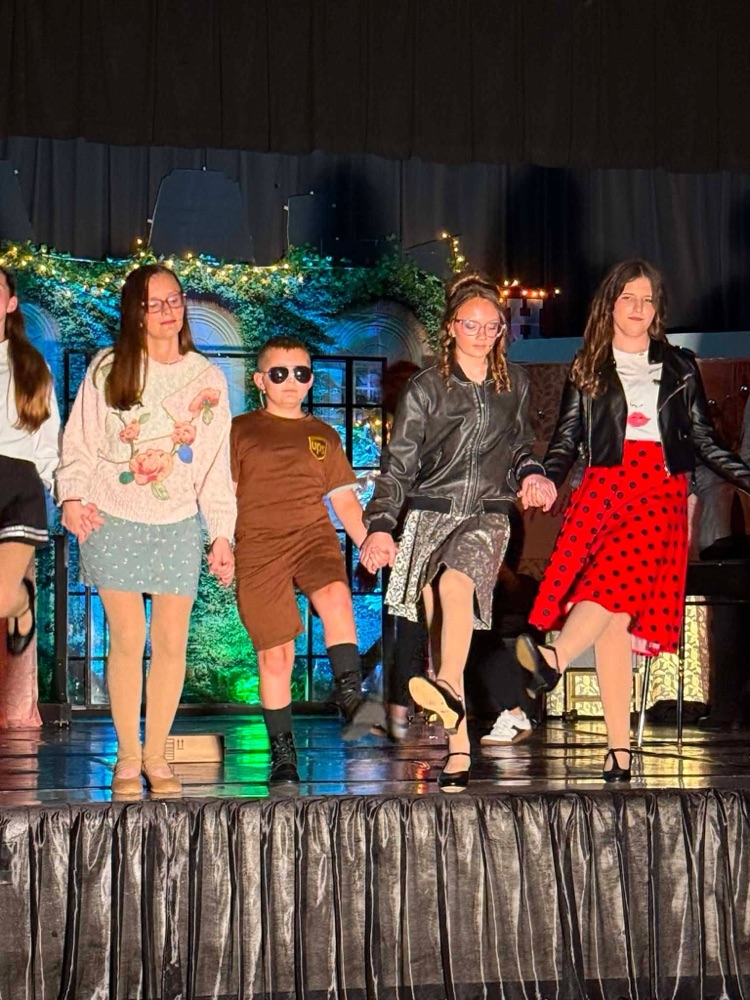 MWMS play: “Legally Blonde, Jr.”