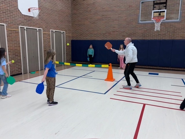 4th graders playing Pickleball